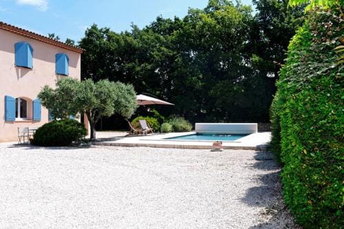 Villa Louanne Hotel in Pertuis