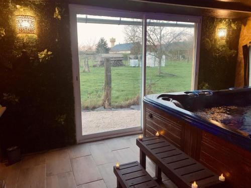Chambre avec spa prive Hotel in Wallonia, Belgium