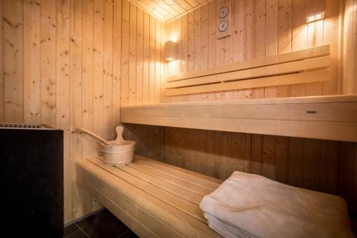 Le Pigeonnier, maison d'hotes et Spa Hotel in Villeneuve-d'Ascq