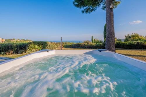 Tra gli Alberi e il Mare Hotel in Sirolo