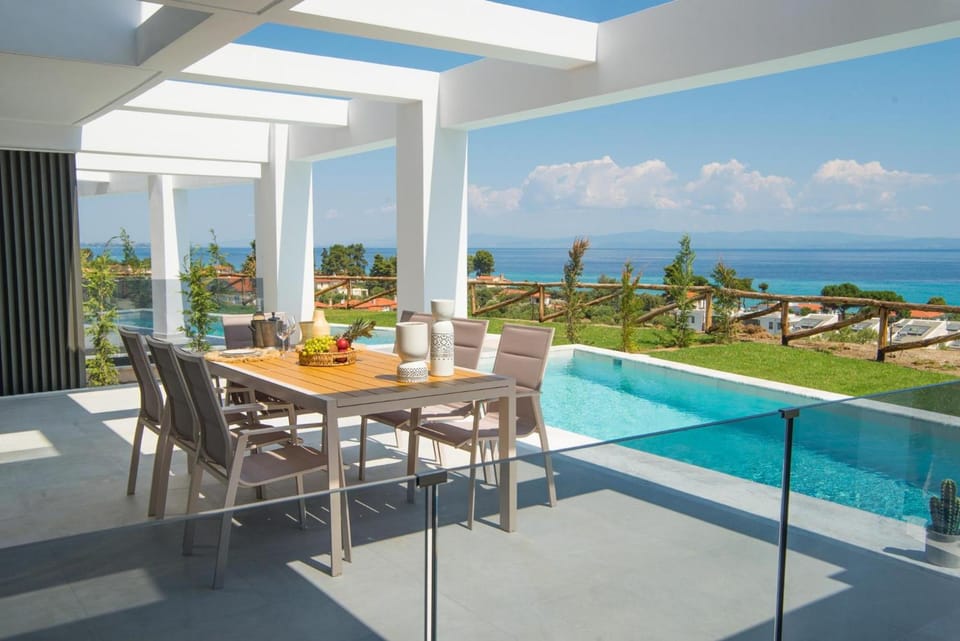 Sunrise Villas Collection Hotel in Halkidiki
