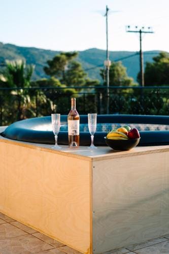 Villarose Suite HotTub SunsetView Hotel in Euboea