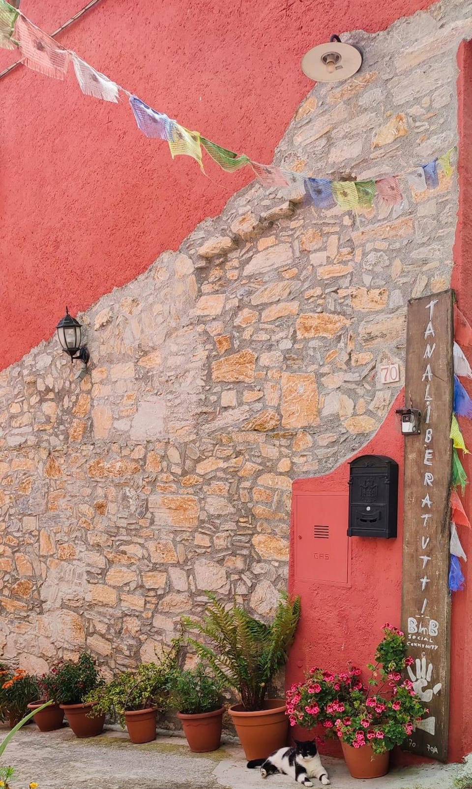 Tana Libera Tutti 1 Nature, Yourself, Love Hotel in Basilicata
