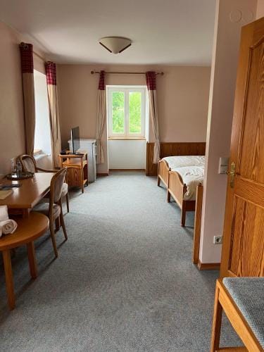 Hotel Restaurant Lavelle Hotel in Saarland, 66, Germany
