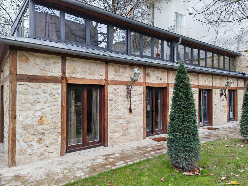 Villa Raspail Hotel in Vitry-sur-Seine