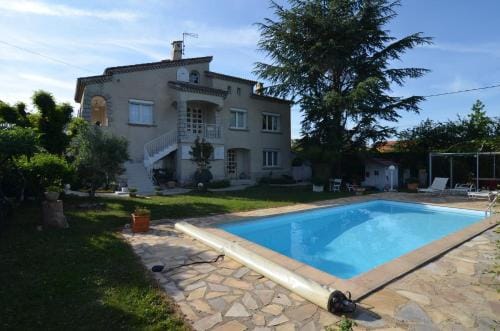 Domaine de Lazuel a 2,5km du centre ville Hotel in Provence-Alpes-Côte d'Azur