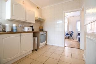 Havelock by Holmesdale Homes  Hotel in Kettering