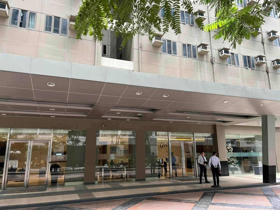 2BR Unit in Shore residences Near NAIA Hotel in Pasay