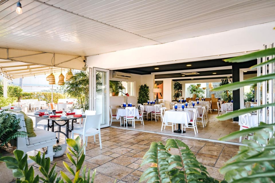 Playa Linda Beach Resort Resort in Noord