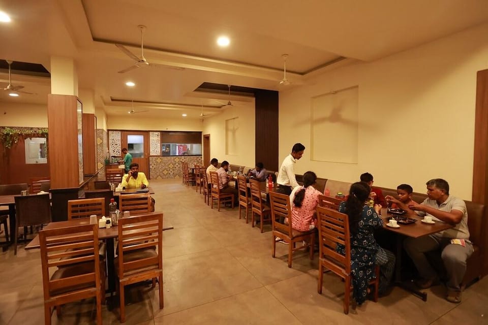 Hotel Samrat, Kolhapur Hotel in Karnataka