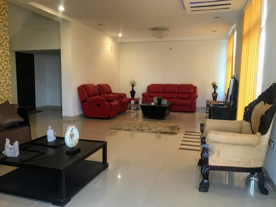DESTINY LAKE VIEW VILLA Resort in Telangana