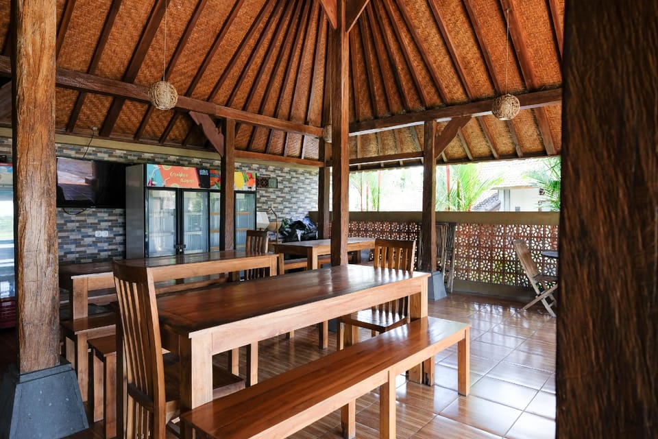 Urbanview Hotel Lilis Cempaka Mas Guesthouse Resort in North Kuta