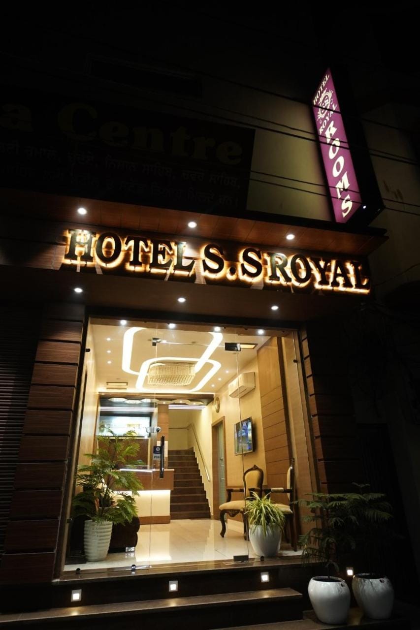 hotel s.s royal Hotel in Punjab, India