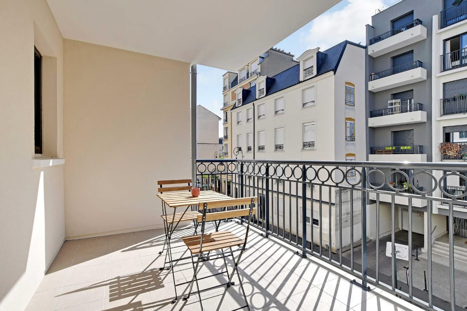 Elegant Appt - 1BDR/2P - Near Paris & La Défense Hotel in Puteaux