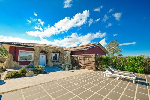 B&B La Casa nella Roccia Hotel in Province of Foggia