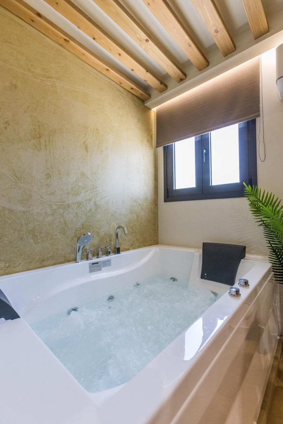 Raise Thiseio Stylish Living Hotel in Athens