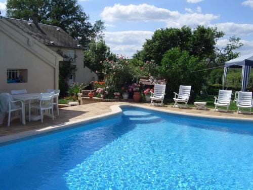 La petite maison - L'Ouche Charlot Hotel in Bourgogne-Franche-Comté