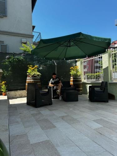 Villa Patrizia affittacamere con parcheggio privato Hotel in Como