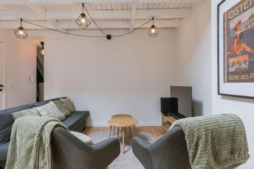 Bright Stylish Apartment Near Beach - Appa Ostend Hotel in Ostend