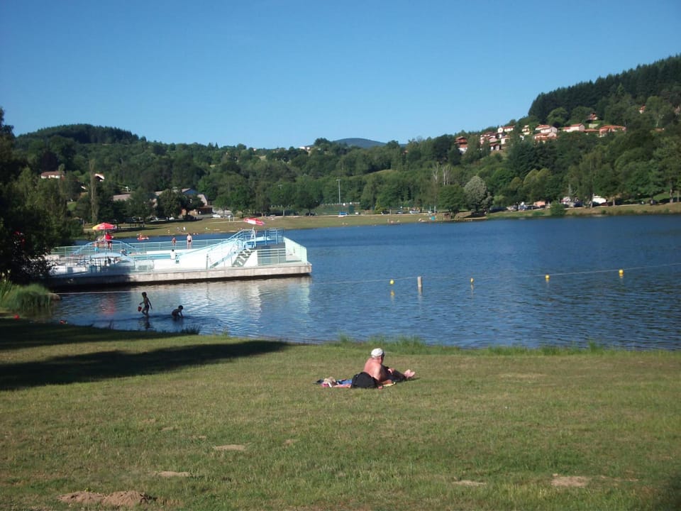 Au Vieux Logis 63 Hotel in Auvergne-Rhône-Alpes
