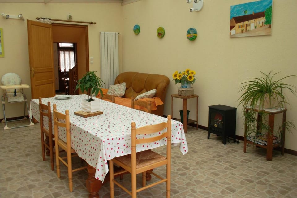 Armalou Hotel in Centre-Val de Loire