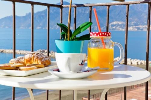 On the beach Sea-view&Kitchen In Room Hotel in Salerno