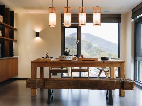 Laijia Homestay Hotel in Hangzhou