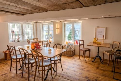 Gasthaus zur Sonne - Hotel - Restaurant - Boutique Hotel in St. Gallen, Switzerland
