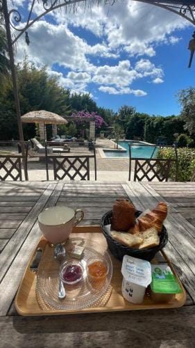 Chambre au Mas des Fontaines Hotel in Provence-Alpes-Côte d'Azur