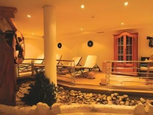 Alpstay - Hotel Acadia - Adults Mountain Home Hotel in Sëlva