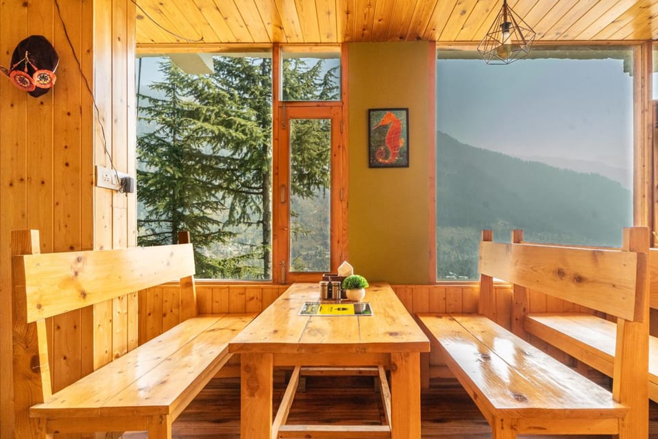 Timberwolves Manali Hotel in Manali