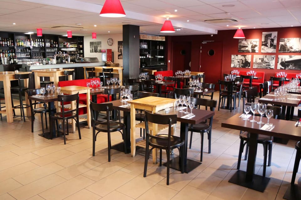 Le Quarre Hotel Bistrot Hotel in Occitanie