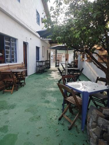 Pousada Dadiva Rosas com ar frigobar No Pontal Centro Inn in Paraty