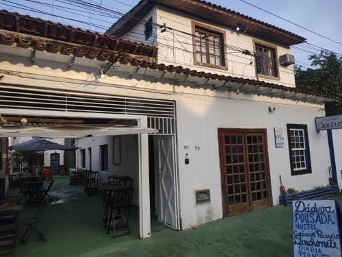 Pousada Dadiva Rosas com ar frigobar No Pontal Centro Inn in Paraty