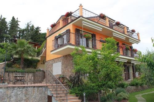 Villa Pineland Hotel in Loano