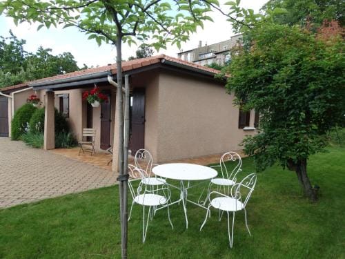 Le Clos Gentiane Hotel in Saint-Étienne
