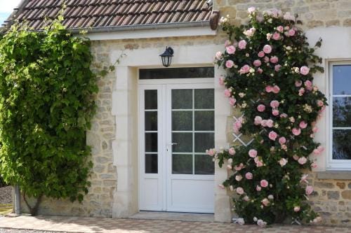 Chambres d'Hotes Elvire et Laurent Barbey Hotel in Normandy