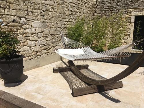 LE MAS DES AUGES Hotel in Provence-Alpes-Côte d'Azur