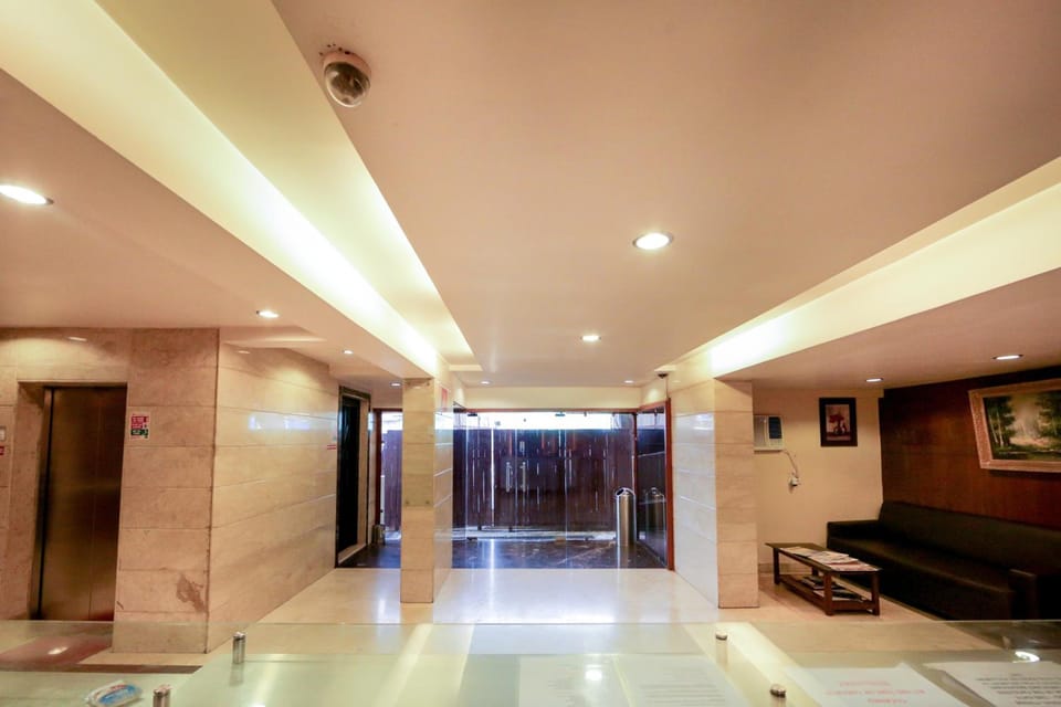 Hotel Lucky Near Nesco Hotel in Mumbai