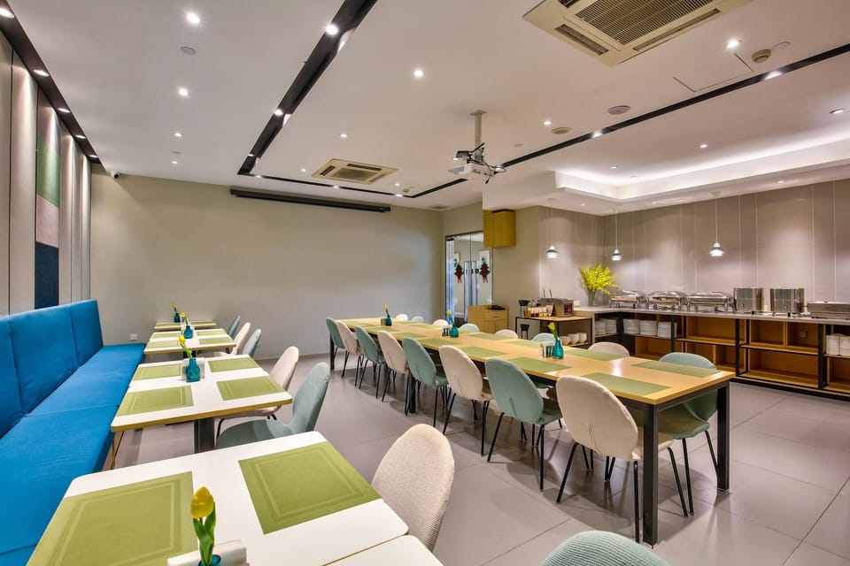 Home Inn Style Ningbo Eastern New City Convention Center Hotel in Zhejiang