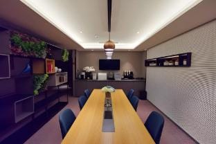 Home Inn Style Tianjin Railway Station Italian Style Street Hotel in Tianjin