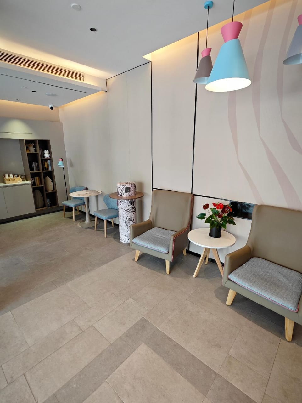 Home Inn Neo Tianjin West Railway Station Changhong Park Metro Station Hotel in Tianjin