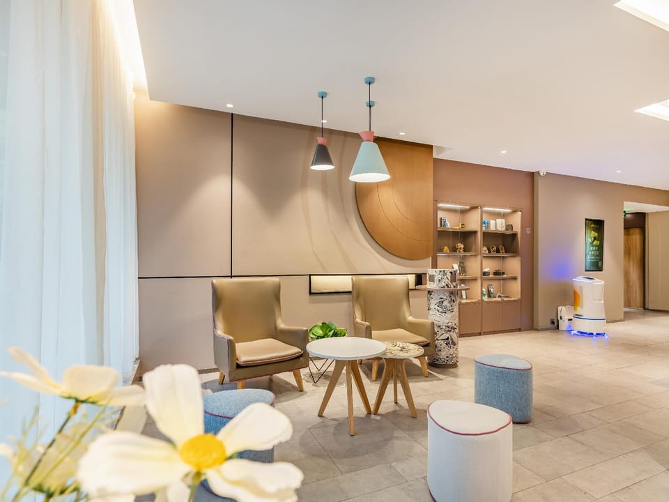 Home Inn Neo Tianjin Railway Station Binjiang Avenue Pedestrian Street Hotel in Tianjin