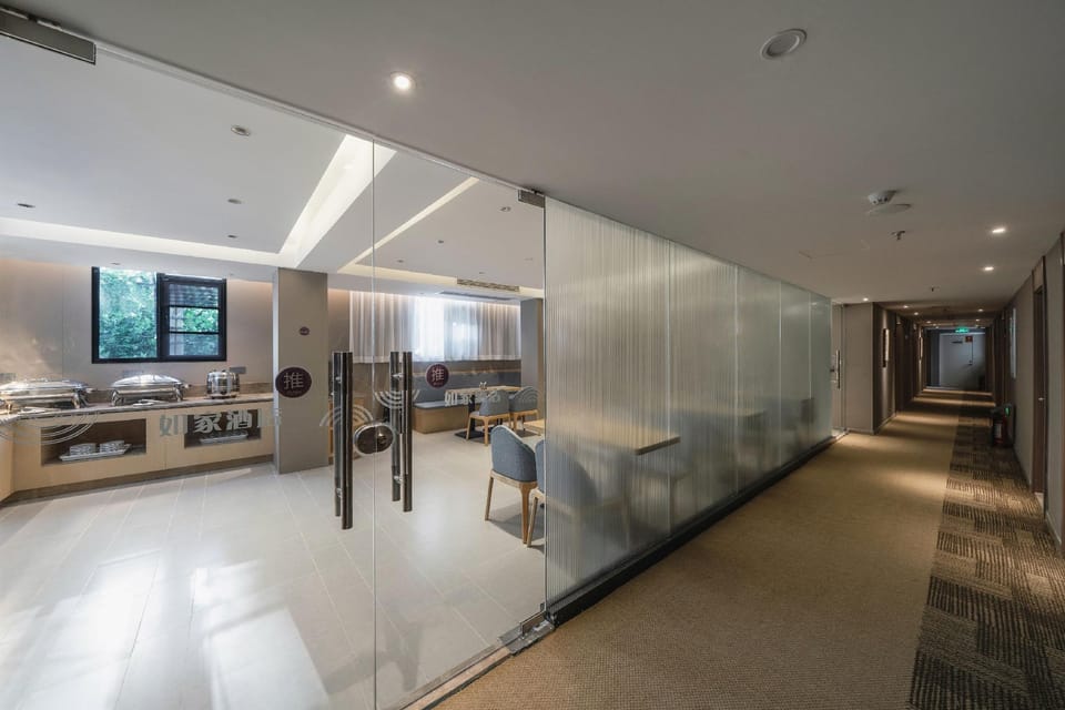 Home Inn Neo Wuhan Jiefang Avenue Hanxi 1st Road Hotel in Wuhan