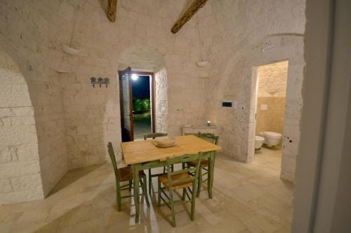 Trulli Petra Chiara Hotel in Province of Taranto