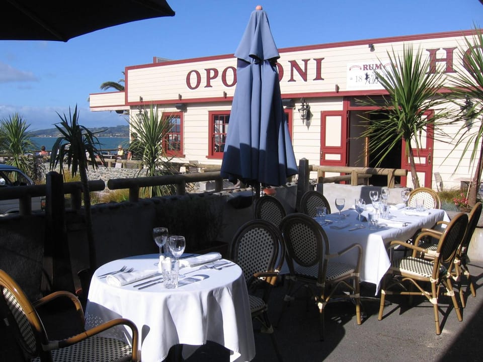 Opononi Hotel Hotel in Northland