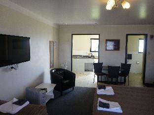 Drury Motor Lodge Motel in Waikato