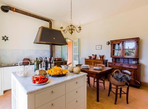 Agriturismo Le Tassinaie Hotel in Tuscany