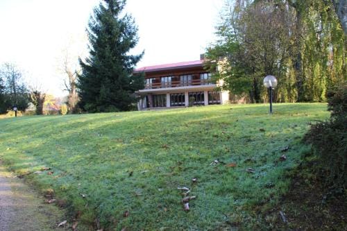 Chambres d'hotes Domaine des Iris Hotel in Vosges
