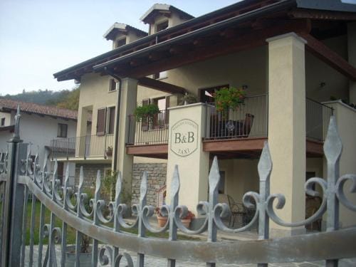 Maggiociondolo Hotel in Piedmont